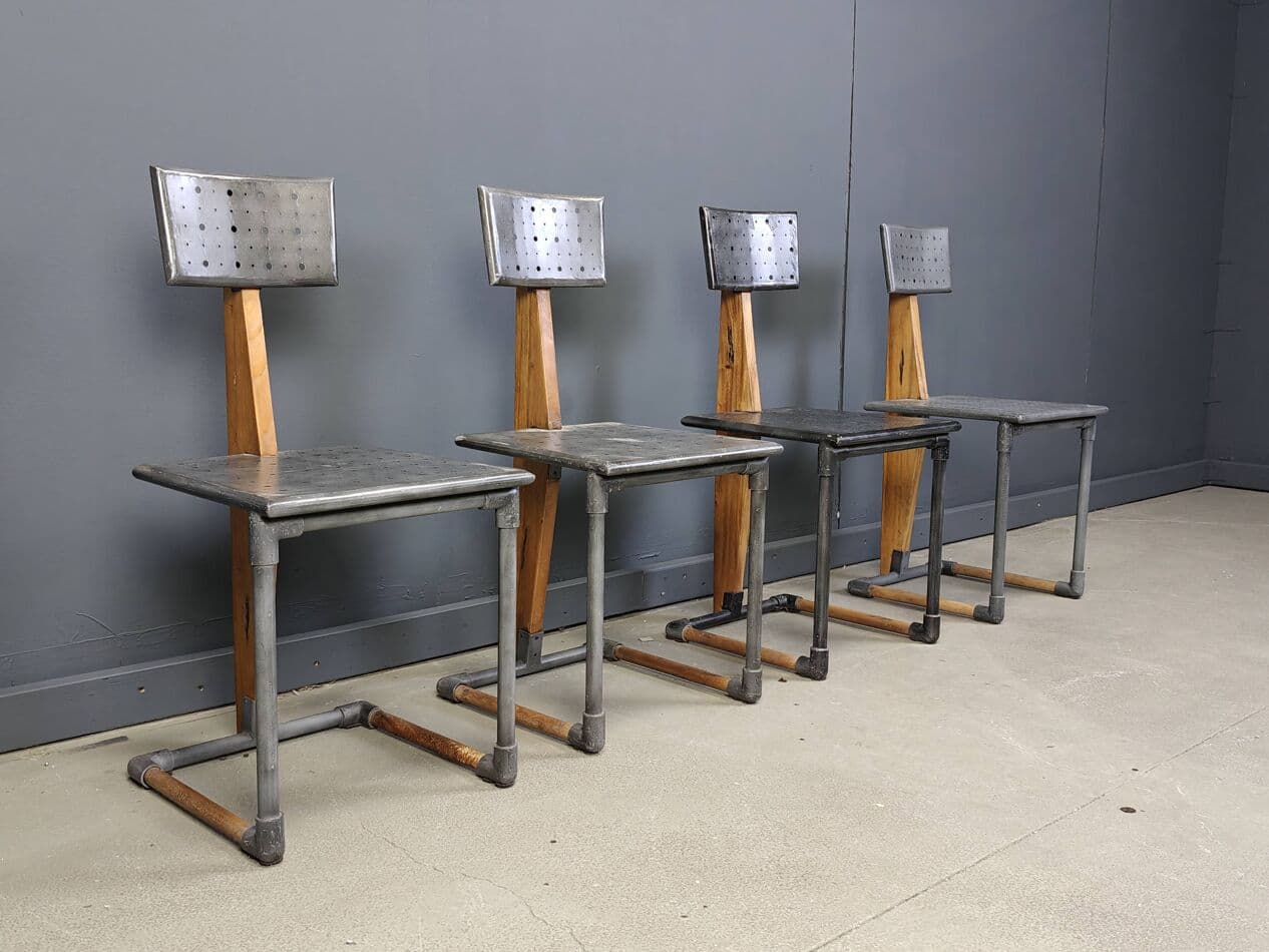 zestaw czterech krzeseł industrialnych, szary, metal, Belgia, lata 70. - 272492