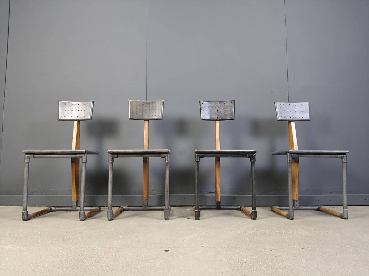 zestaw czterech krzeseł industrialnych, szary, metal, Belgia, lata 70. - 272493