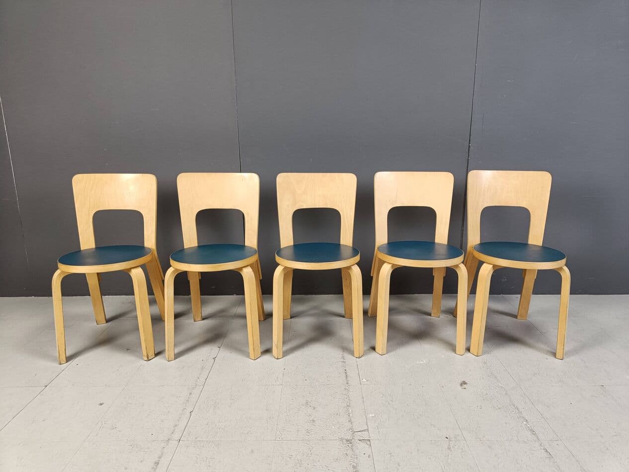 zestaw pięciu krzeseł Model 66, beech naturalny, proj. A. Aalto, Artek, Finlandia, lata 60. - 271537