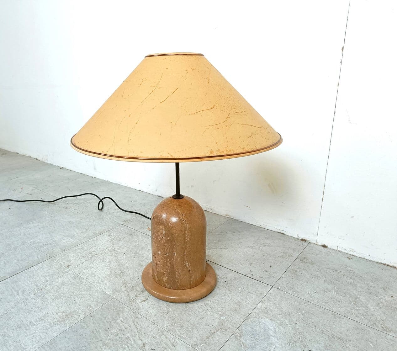 Lampa stołowa, beżowy, trawertyn, lata 70. - 271087