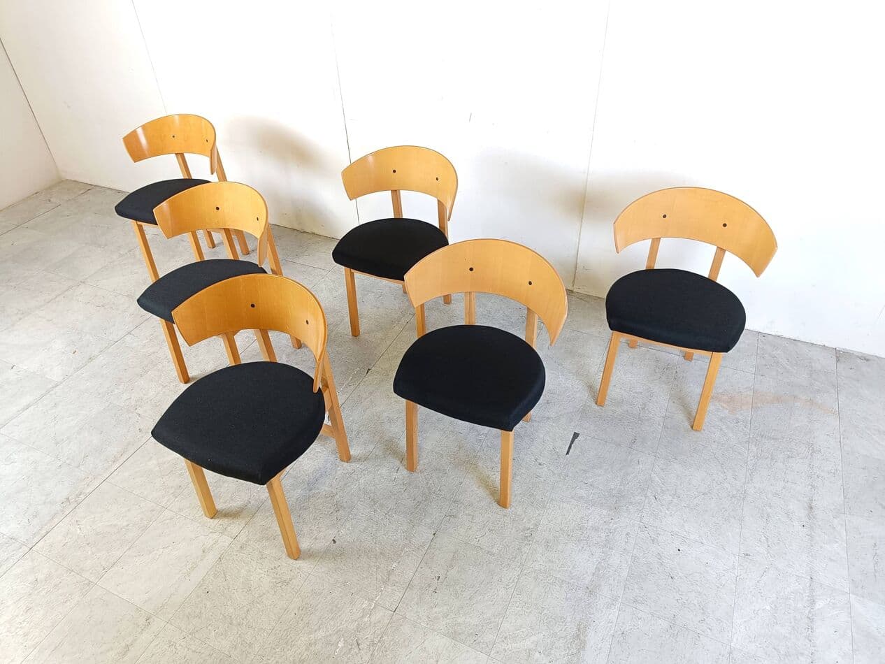 Zestaw sześciu krzeseł jadalnianych, buk miodowy, tkanina czarna, proj. N. Gammelgaard, Ikea, Szwecja, lata 90. - 271044