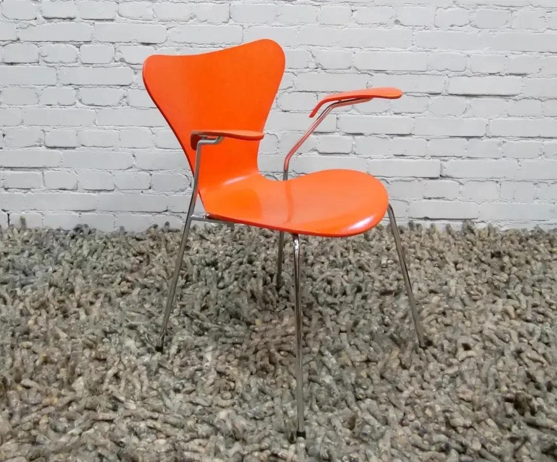 Armchair, Series 7, red plywood, by A. Jacobsen, for Fritz Hansen, Denmark, 1970s - 19456