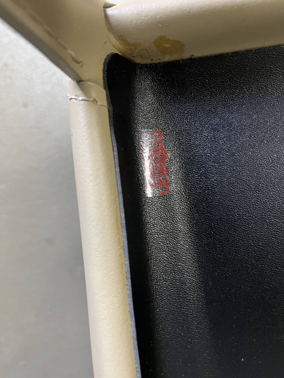 komplet czterech krzeseł jadalnianych, skóra beżowa, Włochy, lata 80. - 269866