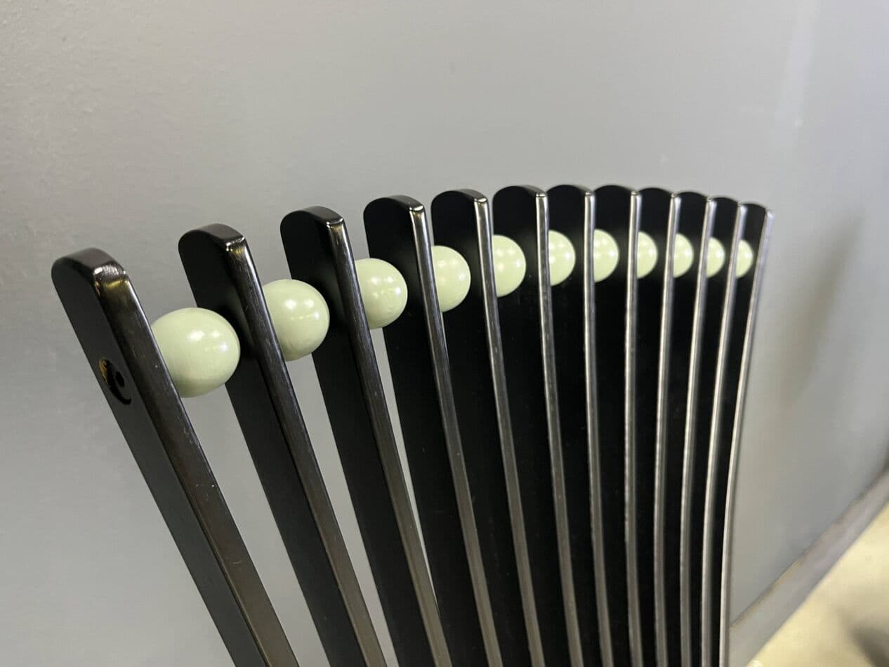 Zestaw sześciu krzeseł Totem, drewno czarne, Westnofa, Norwegia, lata 80. - 269695