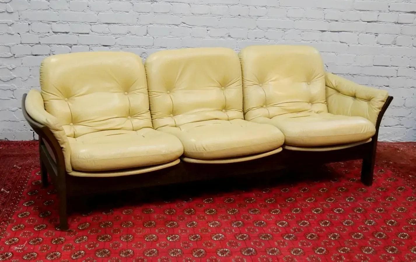 Three-seater sofa, ivory white leather, wood, by G. Thams, Denmark, 1970s. - 19436