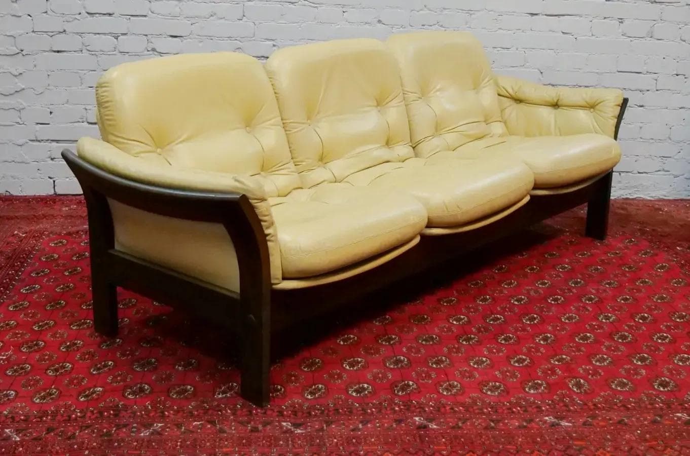 Three-seater sofa, ivory white leather, wood, by G. Thams, Denmark, 1970s. - 19440