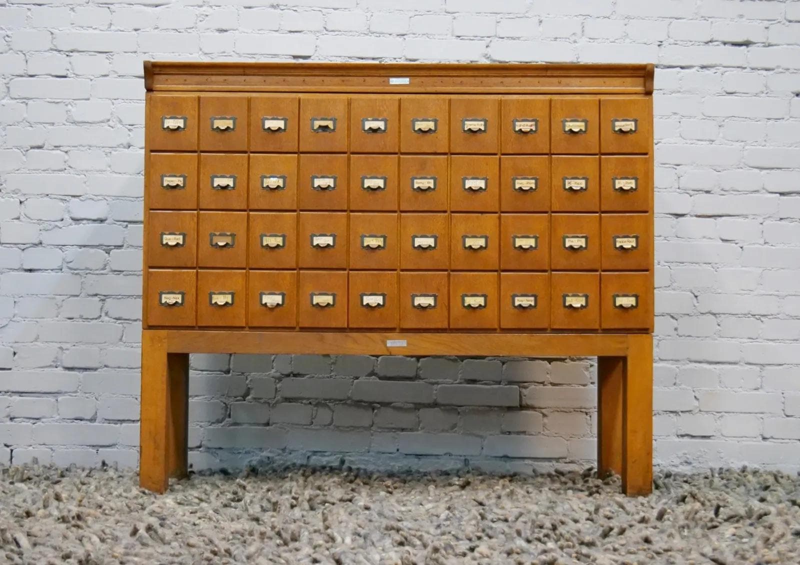 Komoda indeksowa Arts & Crafts, dąb brązowy, Niemcy, lata 40. - 19407