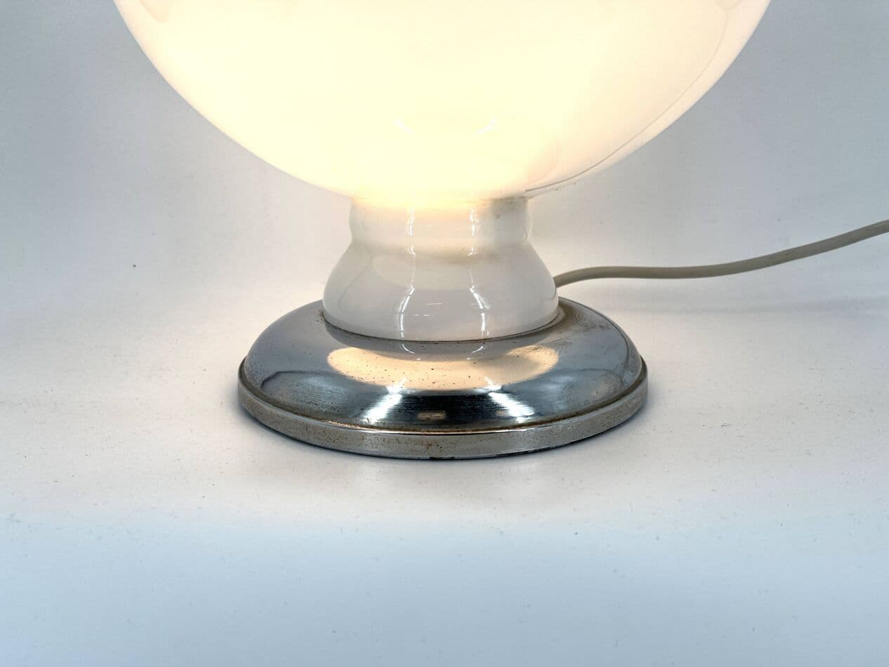 Table lamp, Murano, white glass, Mazzega, Italy, 1970s. - 269175