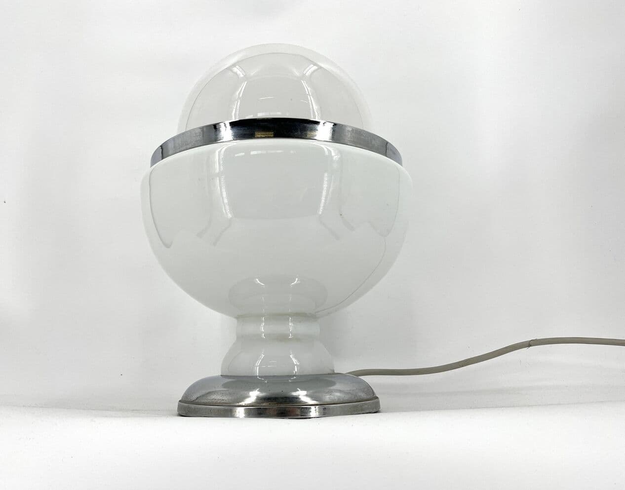 Table lamp, Murano, white glass, Mazzega, Italy, 1970s. - 269179