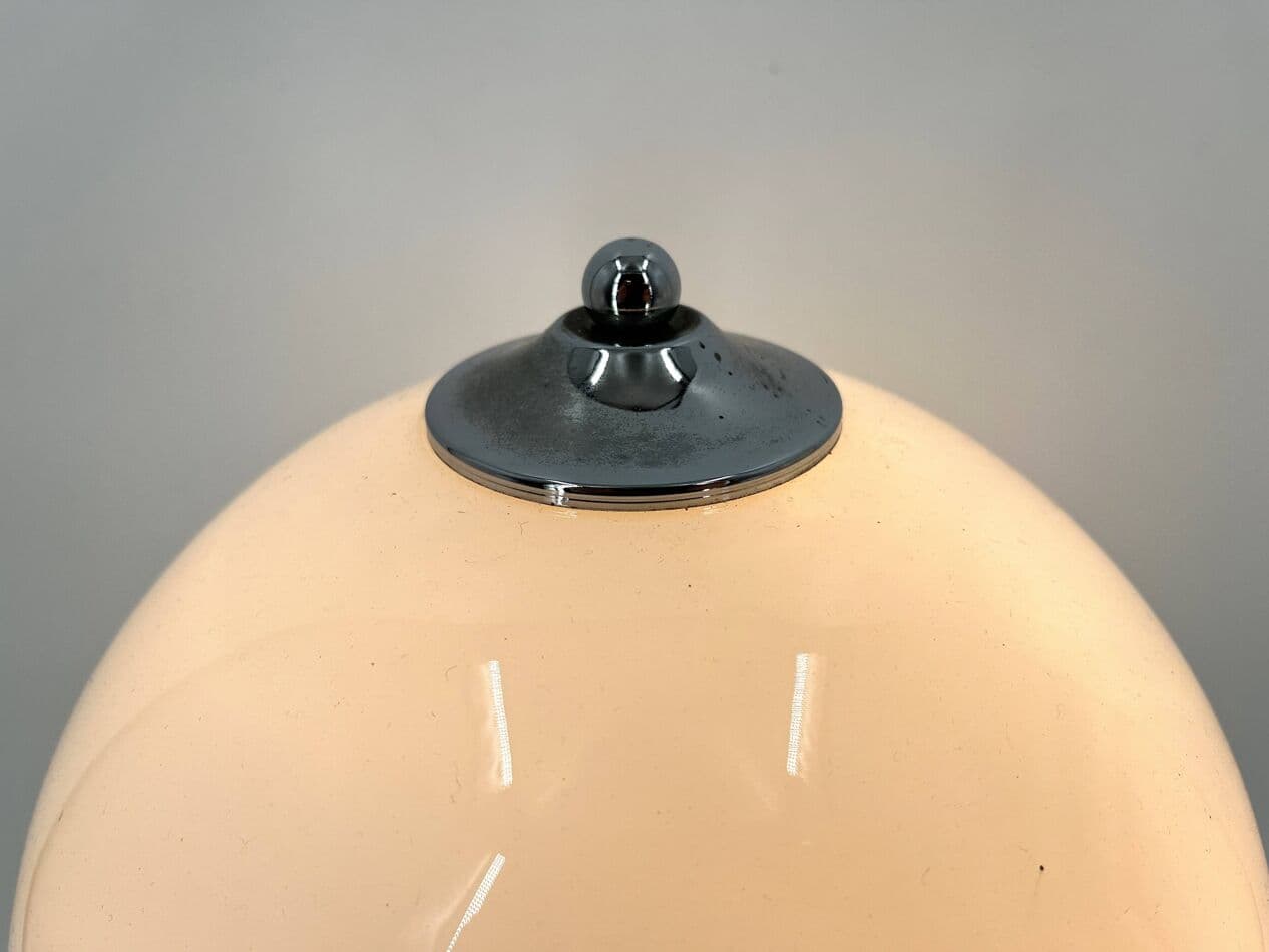 Table lamp, Murano, white glass, Mazzega, Italy, 1970s. - 269176