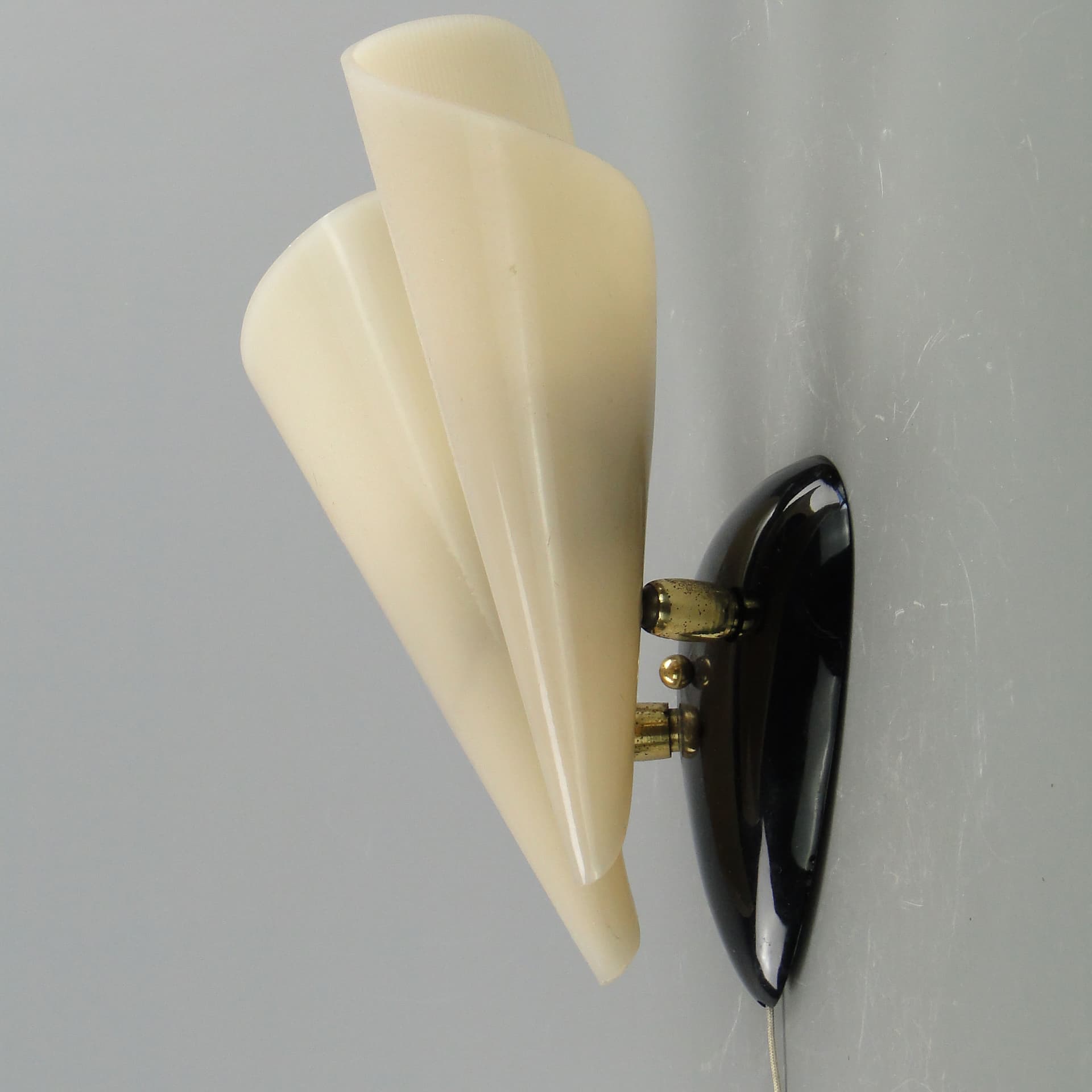 Two-arm wall sconce, ivory black metal, Stilnovo, Italy, 1950s. - 2006
