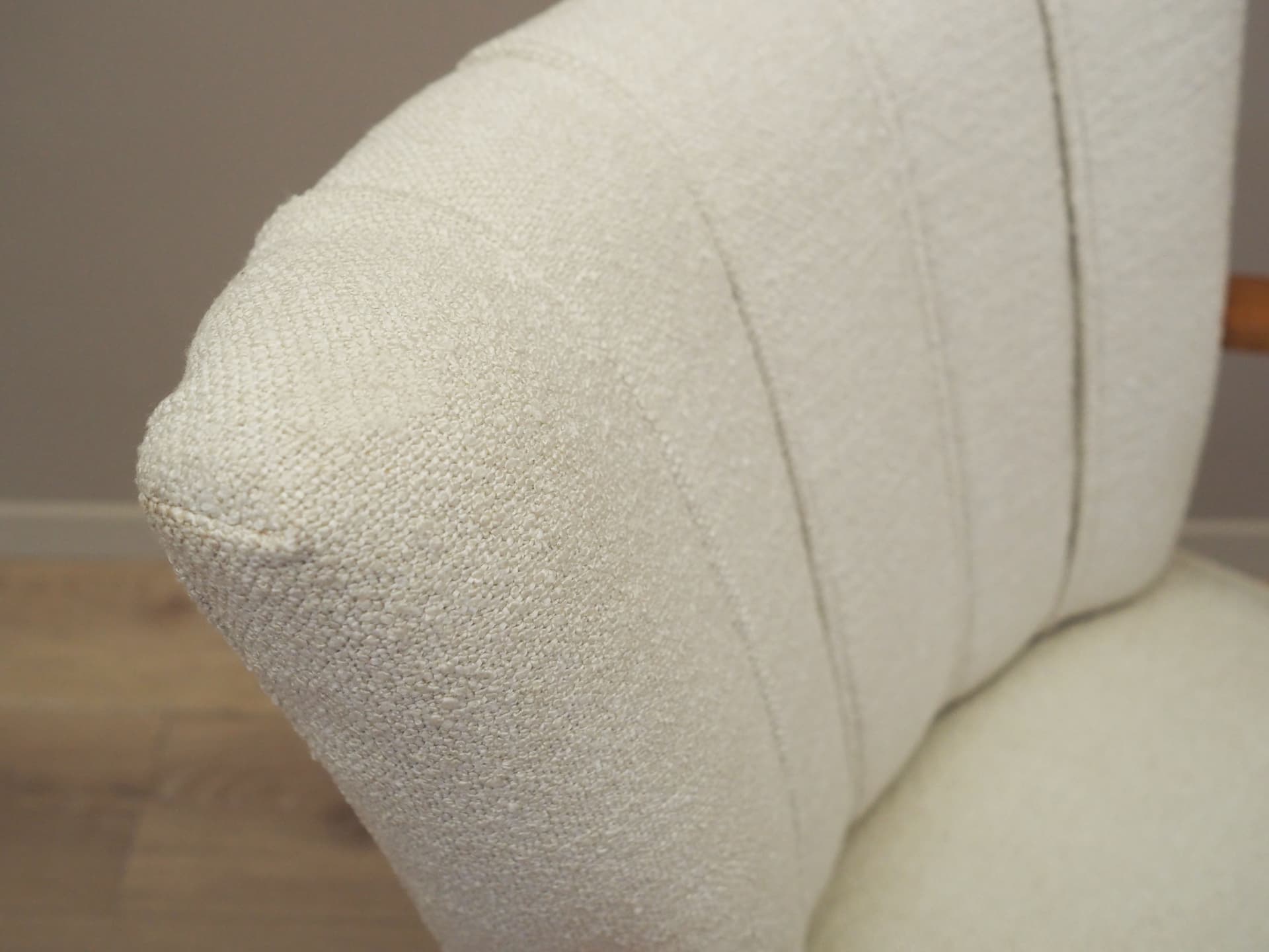 Fotel Art Déco, boucle ivory white, dąb, Dania, lata 50. - 76547