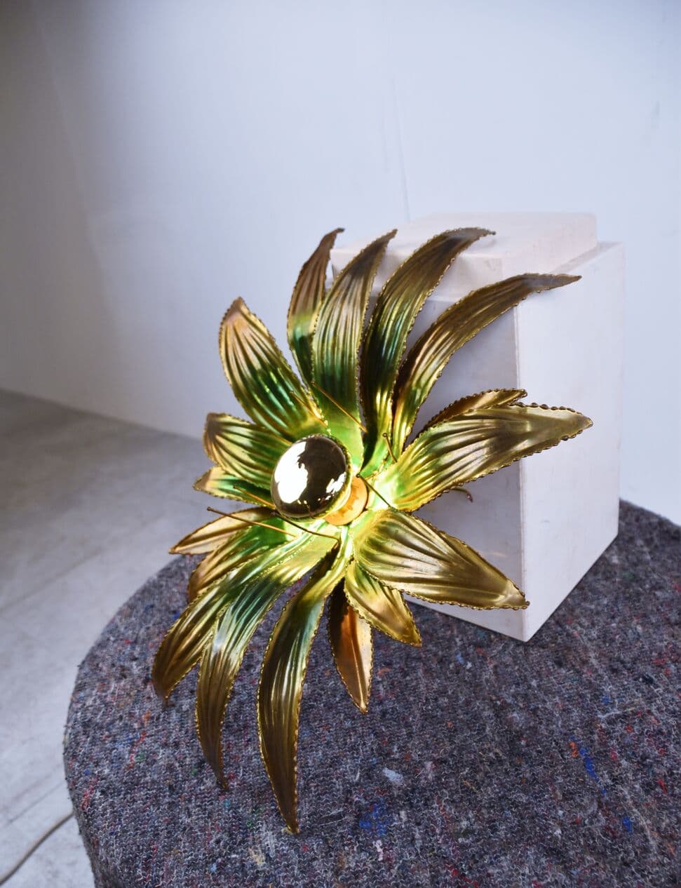 Kinkiet Flower, złoty, mosiądz, Francja, lata 70. - 265870