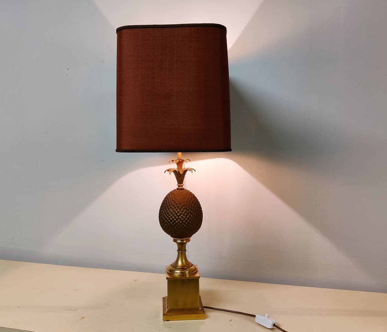 Lampa stołowa ananas, mosiądz złoty, Francja, lata 70. - 265458