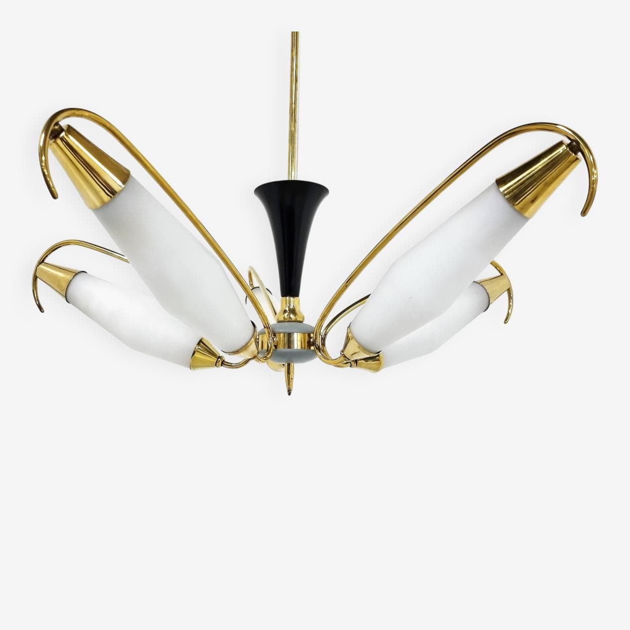 Żyrandol, Mid-Century Modern, mosiądz złoty, szkło białe, metal czarny, Włochy, lata 60. - 265291