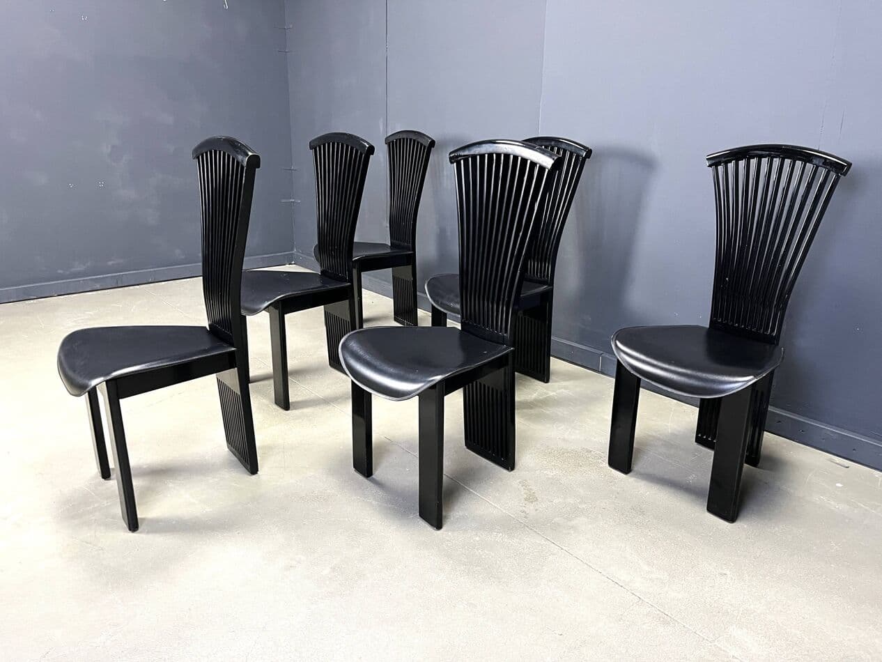zestaw sześciu krzeseł Fan, drewno czarne, ekoskóra czarna, proj. P. Costantini, Włochy, lata 80. - 264479