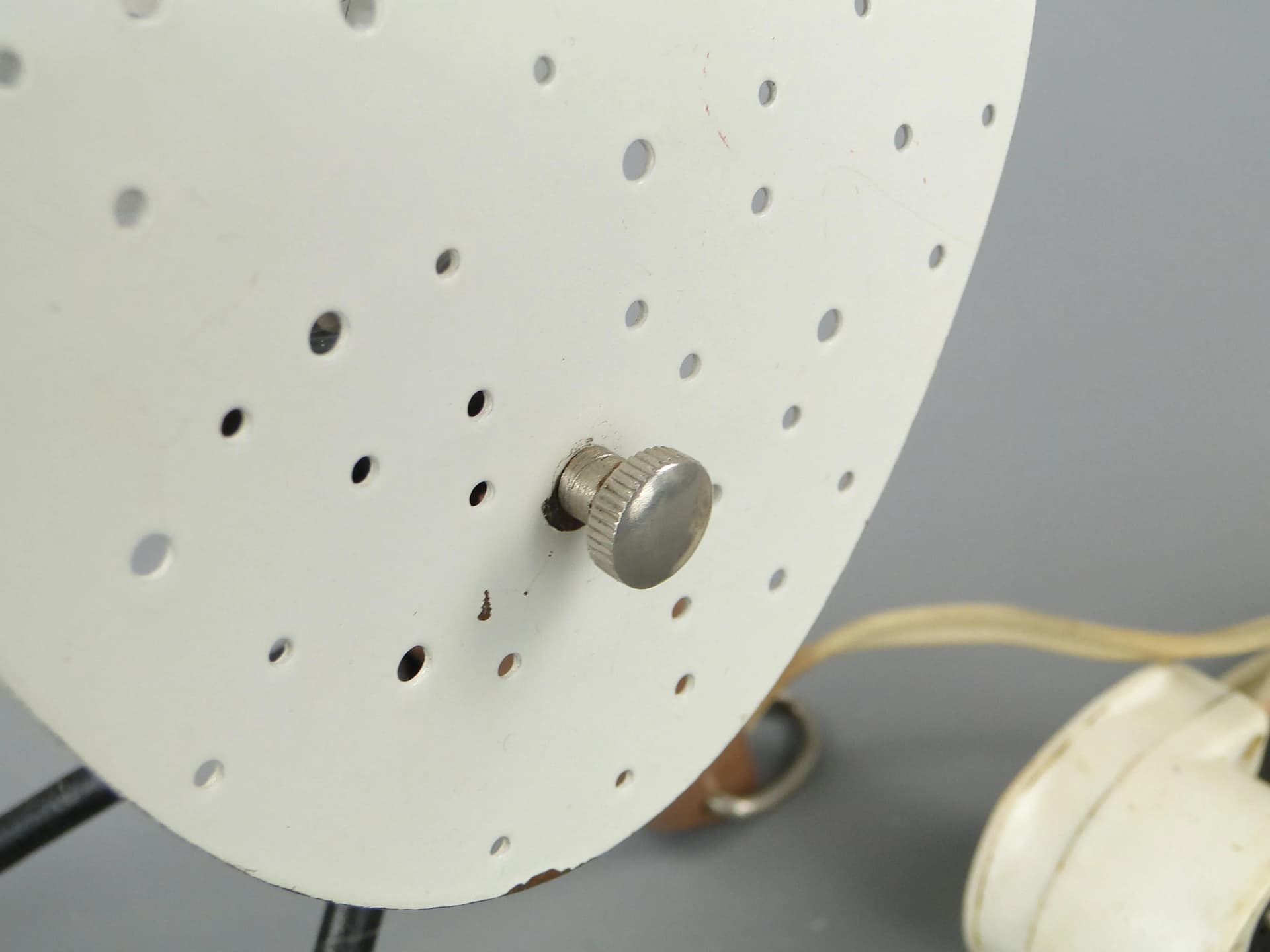 Lampa stołowa-ścienna, brązowy stal, klosz biały stal, nogi czarny stal, proj. A. Gałecki, Polska, lata 60. - 19952