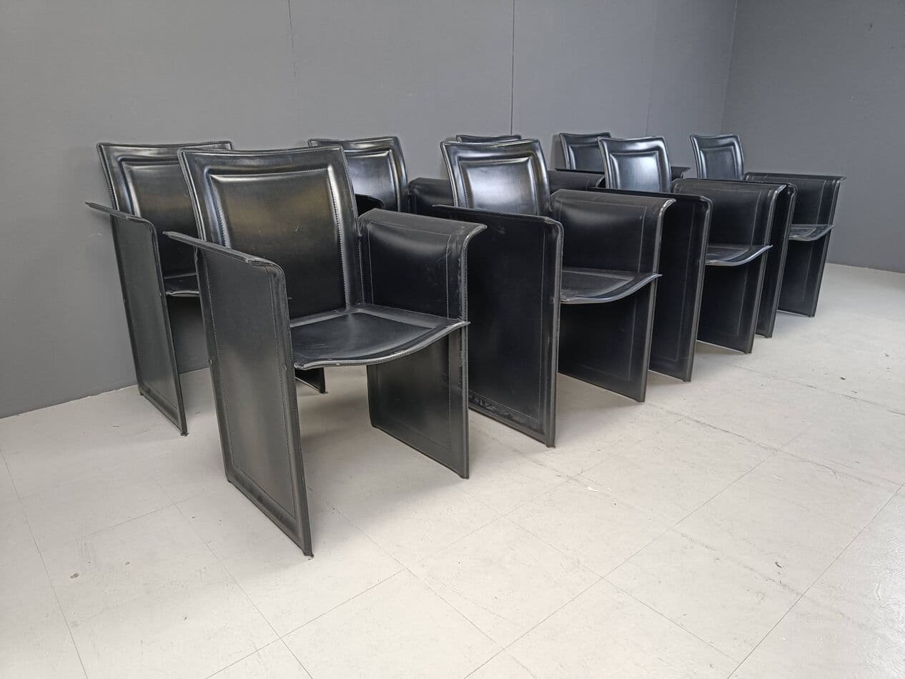 zestaw ośmiu krzeseł z podłokietnikami, skóra czarna, Arrben, Włochy, lata 70. - 264108