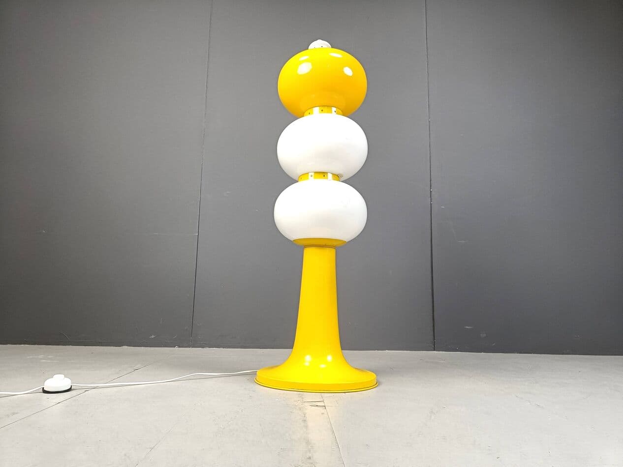 Lampa podłogowa Space Age, szkło żółty, Włochy, lata 60. - 264037