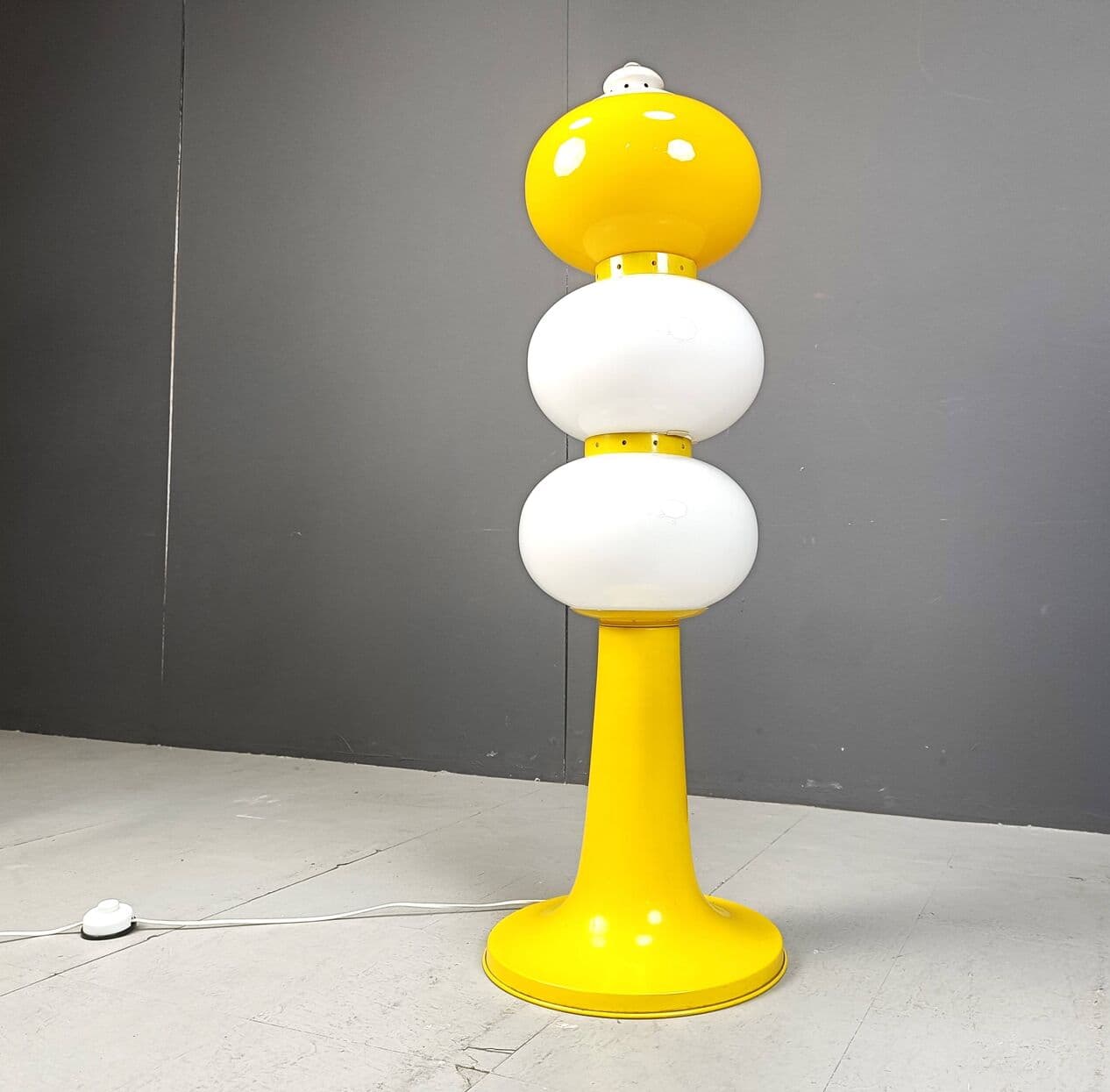 Lampa podłogowa Space Age, szkło żółty, Włochy, lata 60. - 264038