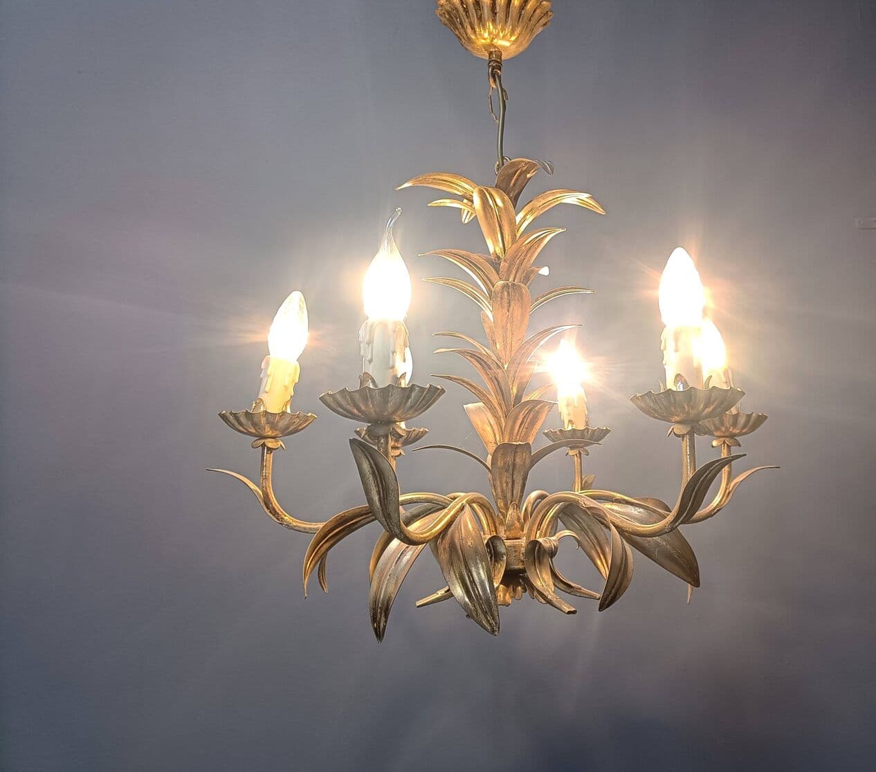 Chandelier Pineapple, gold metal, Italy, 1960s. - 263970