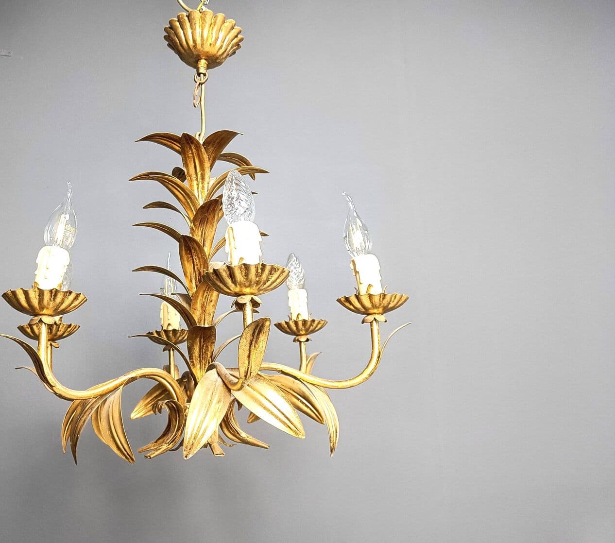 Chandelier Pineapple, gold metal, Italy, 1960s. - 263968