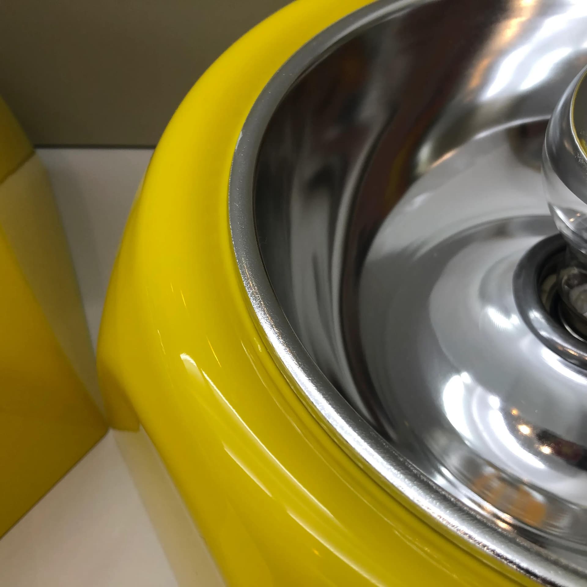 Para kinkietów, żółty plastik, metal chromowany, Kinkeldey Leuchten, Niemcy, lata 80. - 20088