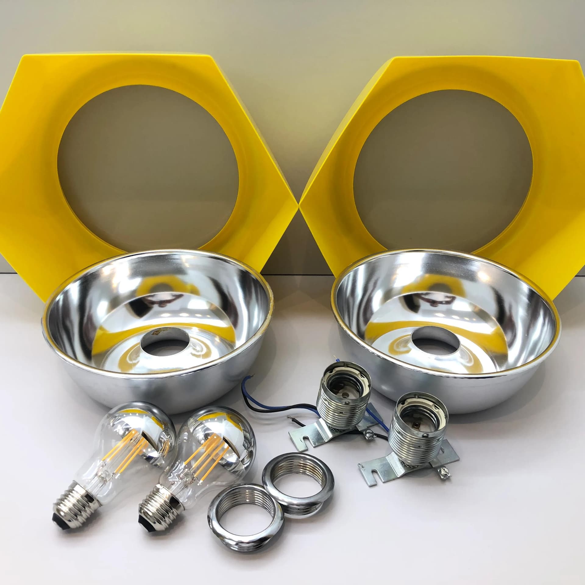 Para kinkietów, żółty plastik, metal chromowany, Kinkeldey Leuchten, Niemcy, lata 80. - 20080