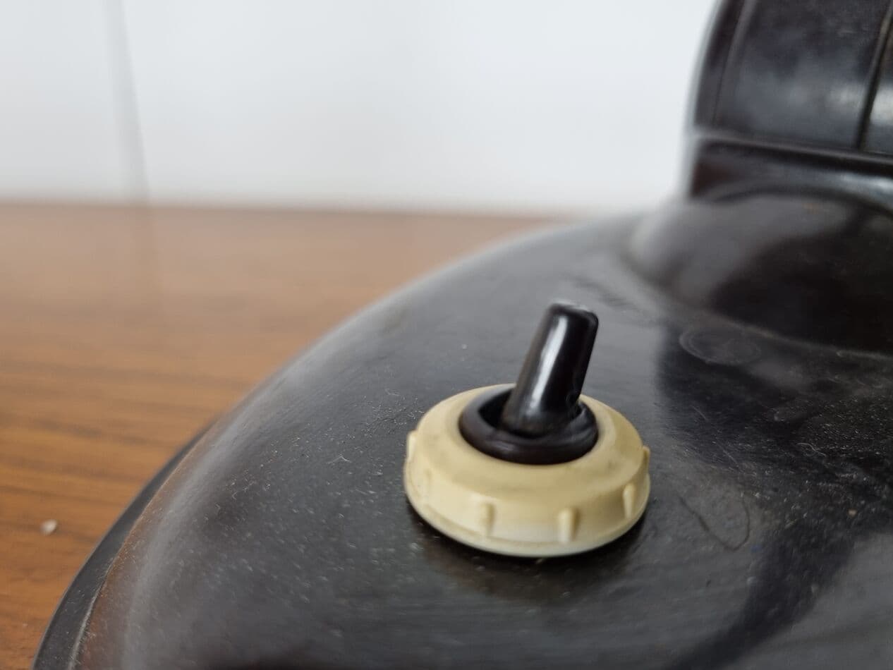 Para lamp stołowych, bakelit brązowy, proj. E. Kirkman Cole, Wielka Brytania, lata 30. - 262891