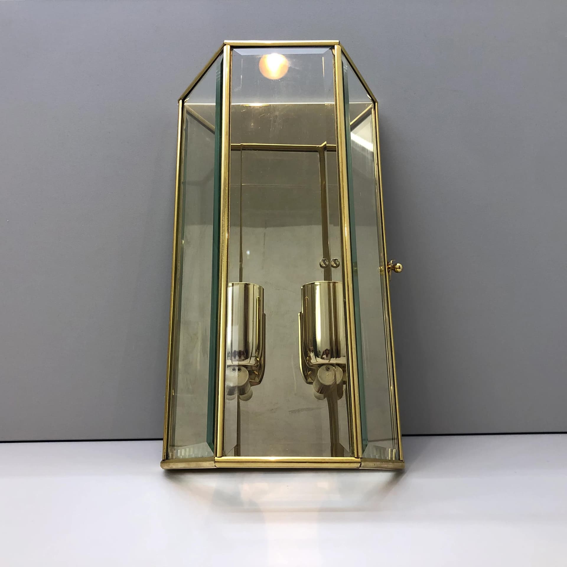 Kinkiet Art Deco, mosiądz złoty, szkło, IL Fanale, Włochy, lata 90. - 20054