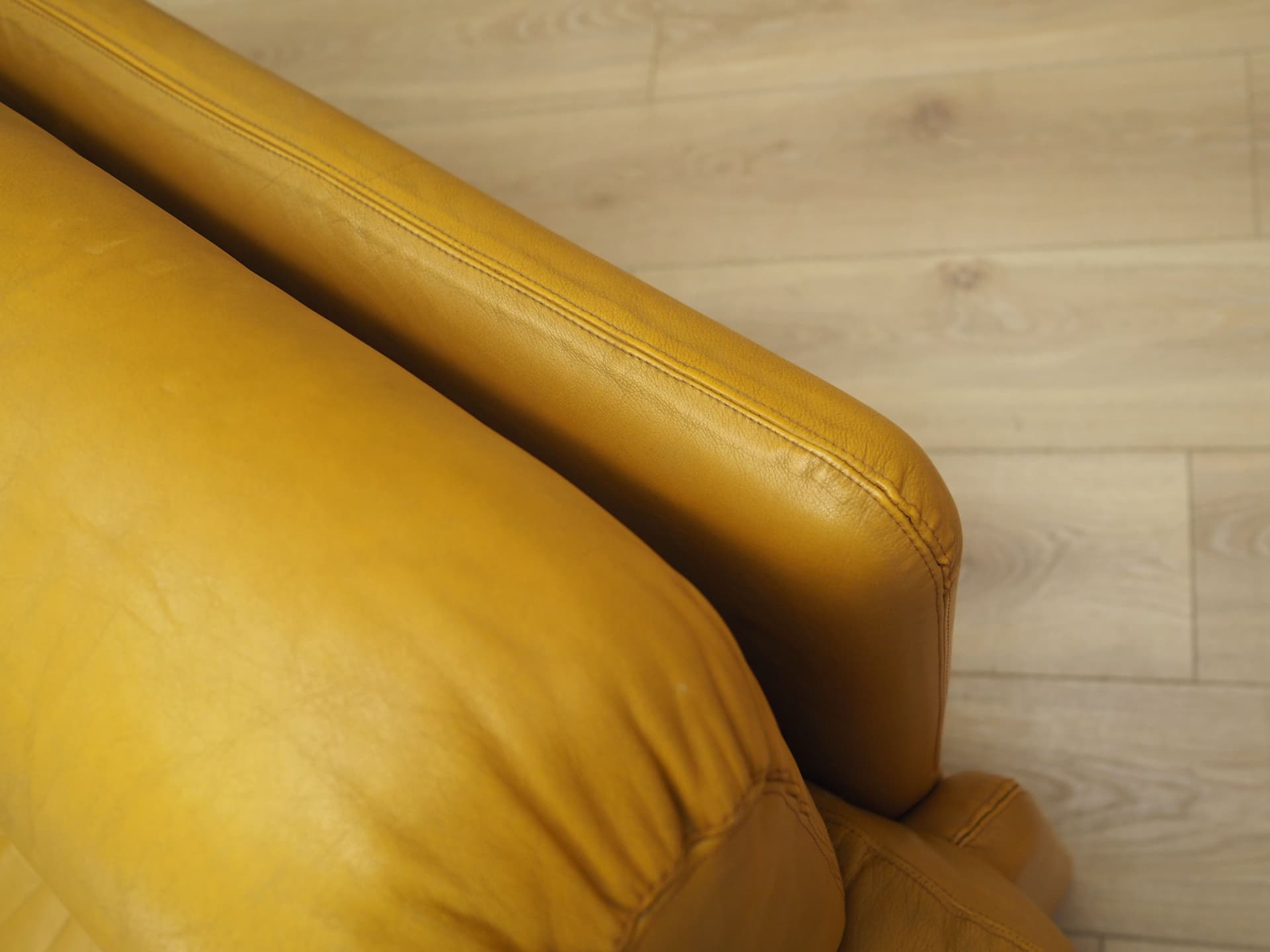 Sofa, skóra żółta, proj. T. Scarpa, B&B Italia, Włochy, lata 60. - 73578