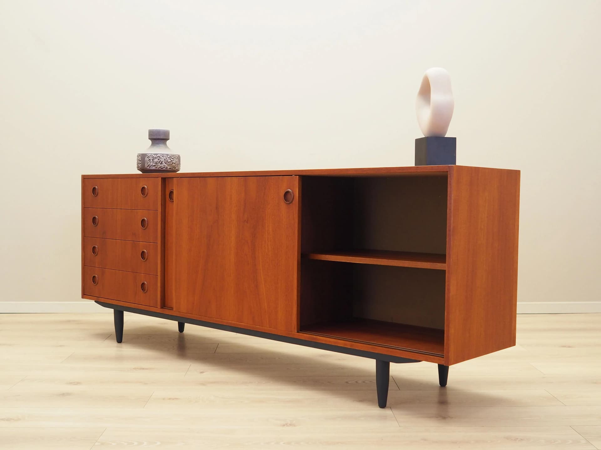 Sideboard, teak pomarańczowy, Dania, lata 70. - 20850