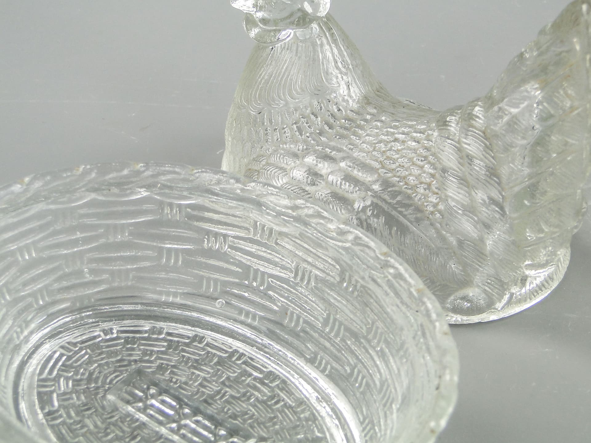 Bomboniera kura, szkło transparent, Ząbkowice, Polska, lata 70. - 2211