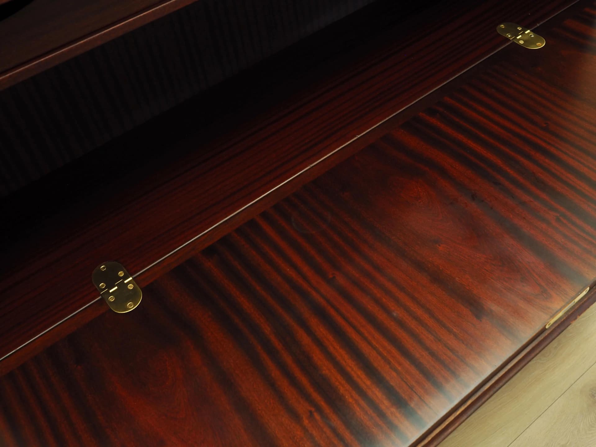 Biblioteczka, mahoń brązowy ciemny, Omann Jun, Dania, lata 70. - 21090