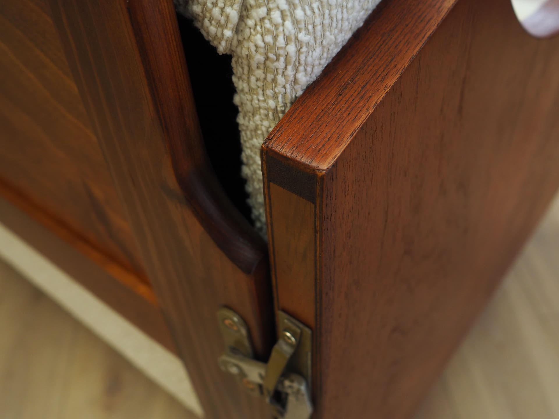 Sofa, beżowa, tkanina, drewno tekowe, Dania, lata 70. - 67476