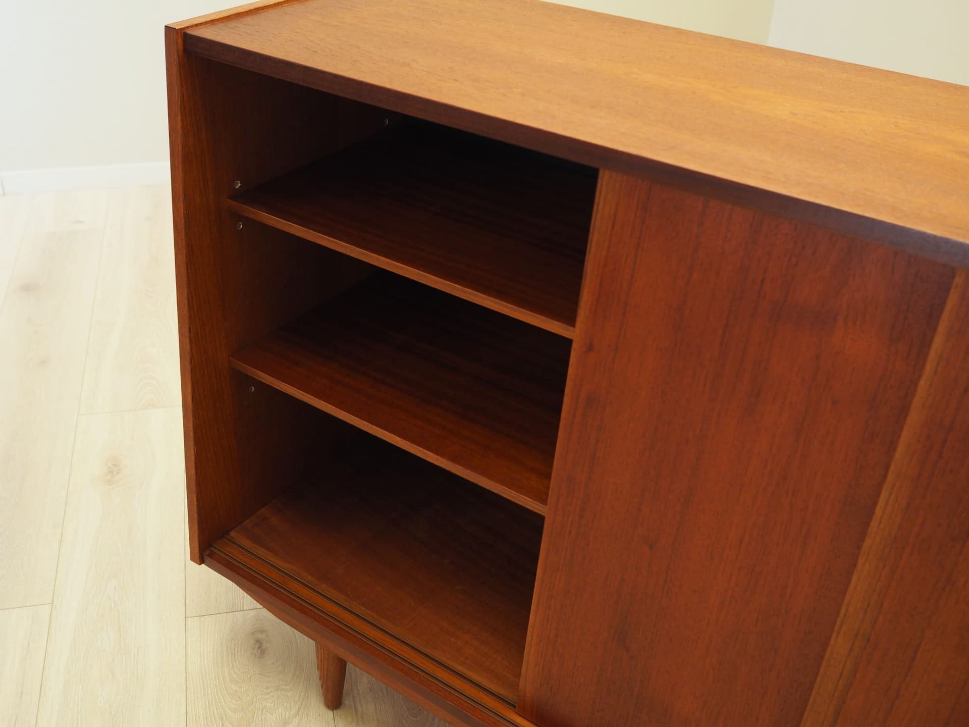 Sideboard, teak pomarańczowy, Dania, lata 70. - 66861