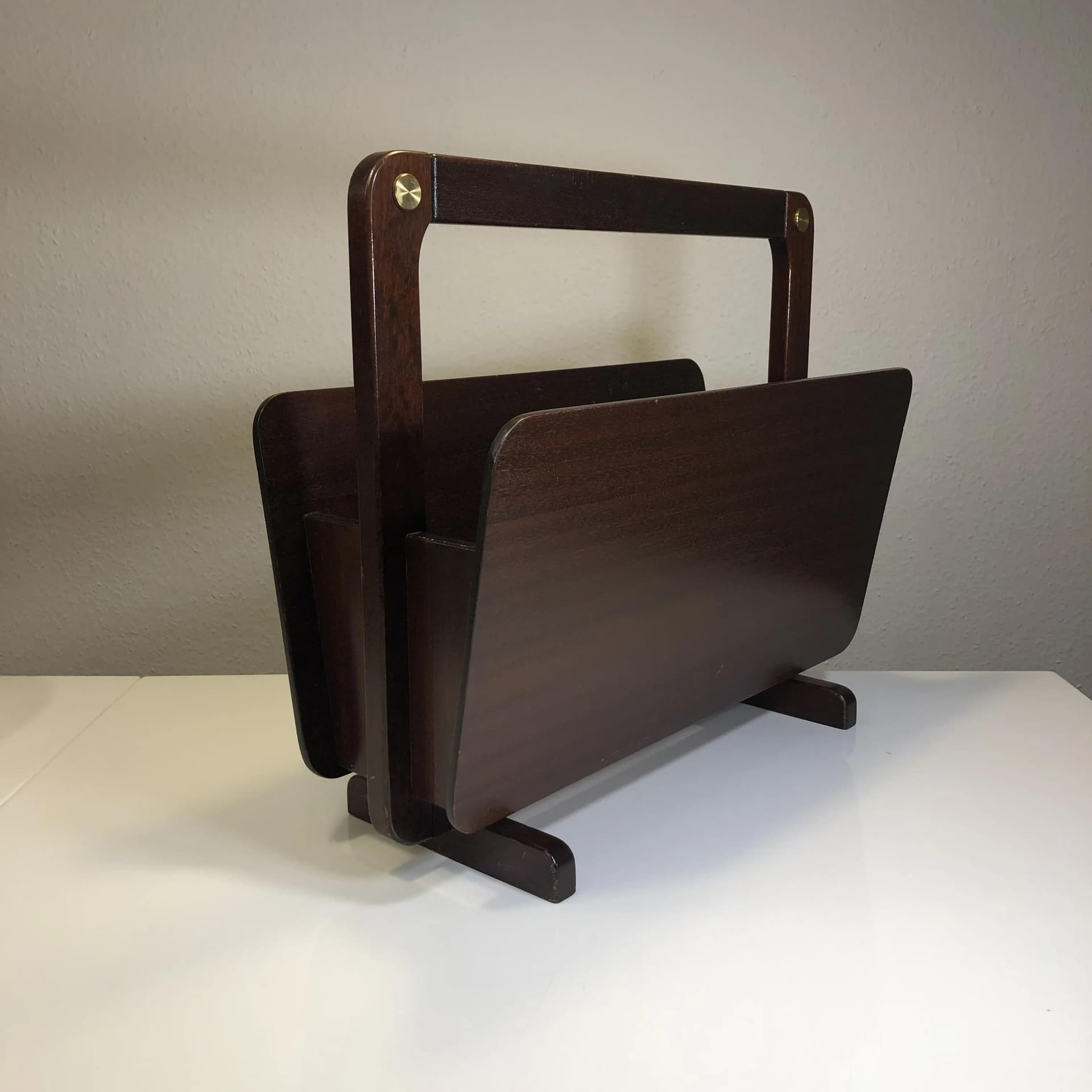 Magazine rack Union, mahogany dark brown, Germany, 1970s. - 21597