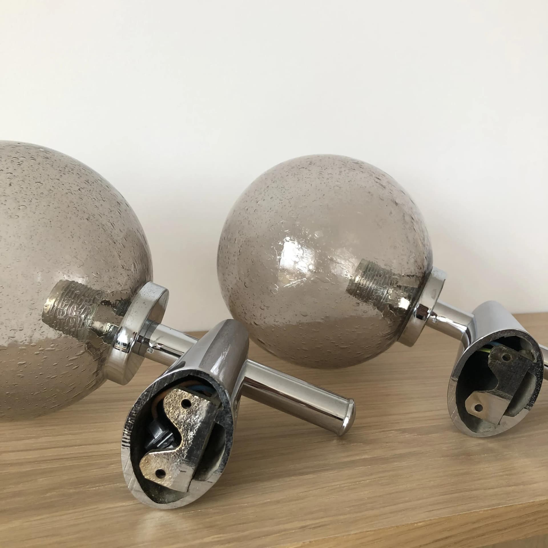 Pair of postmodern sconces, chrome, grey glass, Germany, 1980s. - 21590