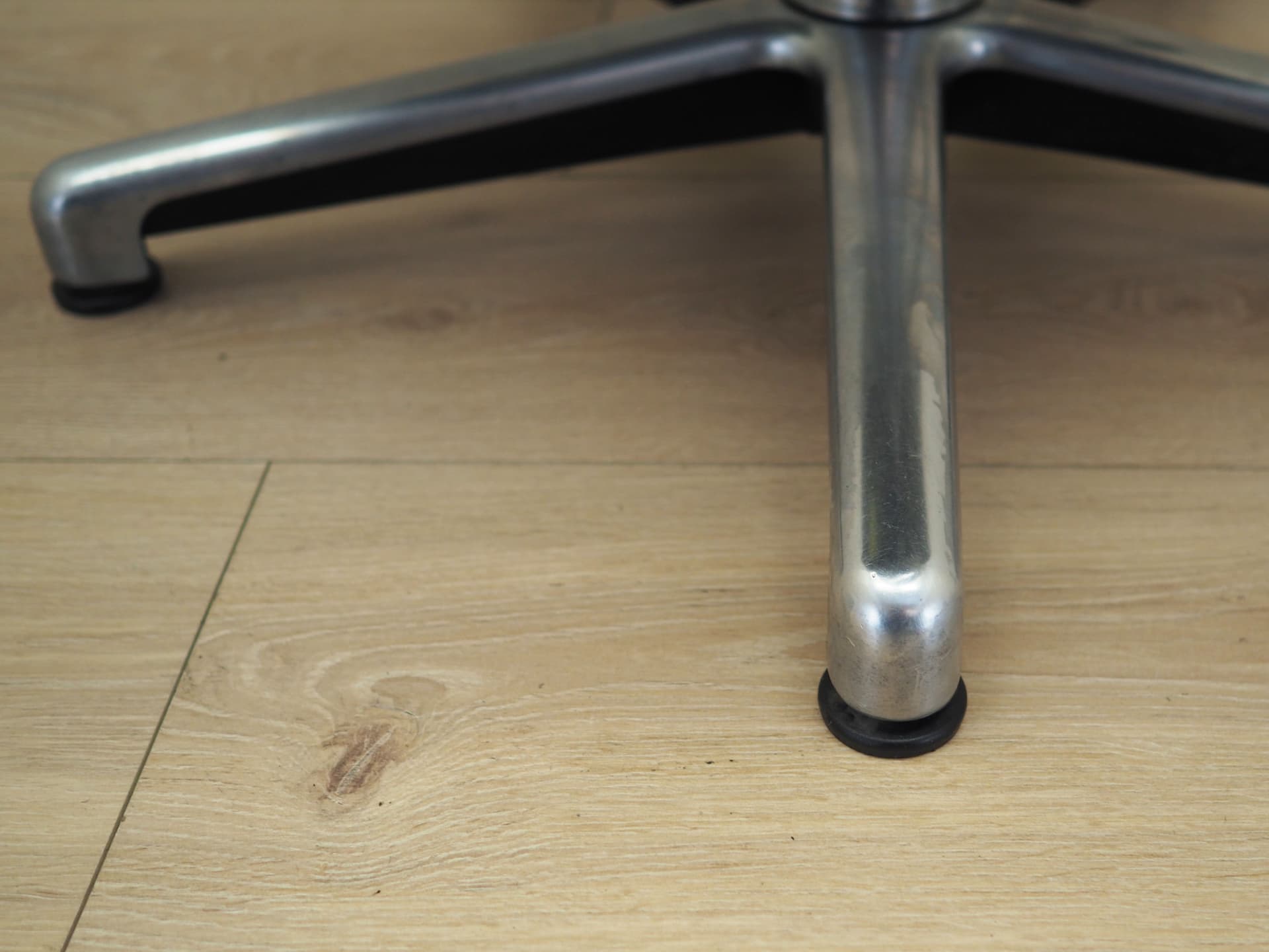 Fotel fryzjerski, turkus ekoskóra, metal chromowany, Dania, lata 80. - 66522