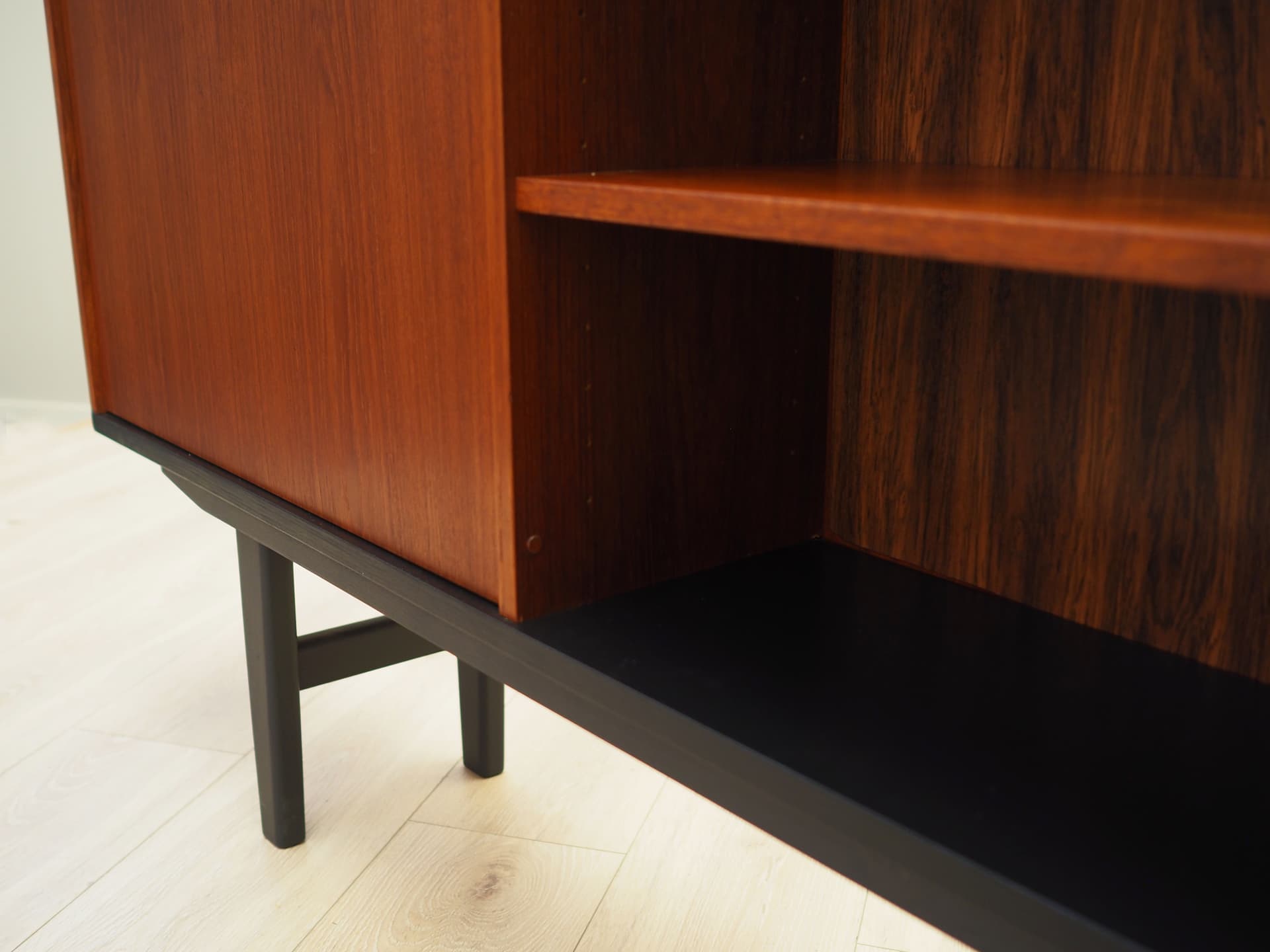 Biblioteczka, teak brązowy, drewno czarne, Dania, lata 70. - 66503