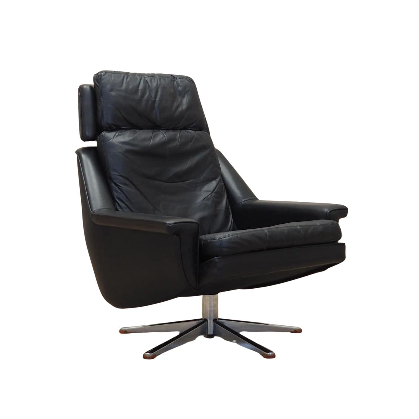 Fotel obrotowy, skóra naturalna czarna, metal, proj. W. Langenfeld, Dania, lata 70.