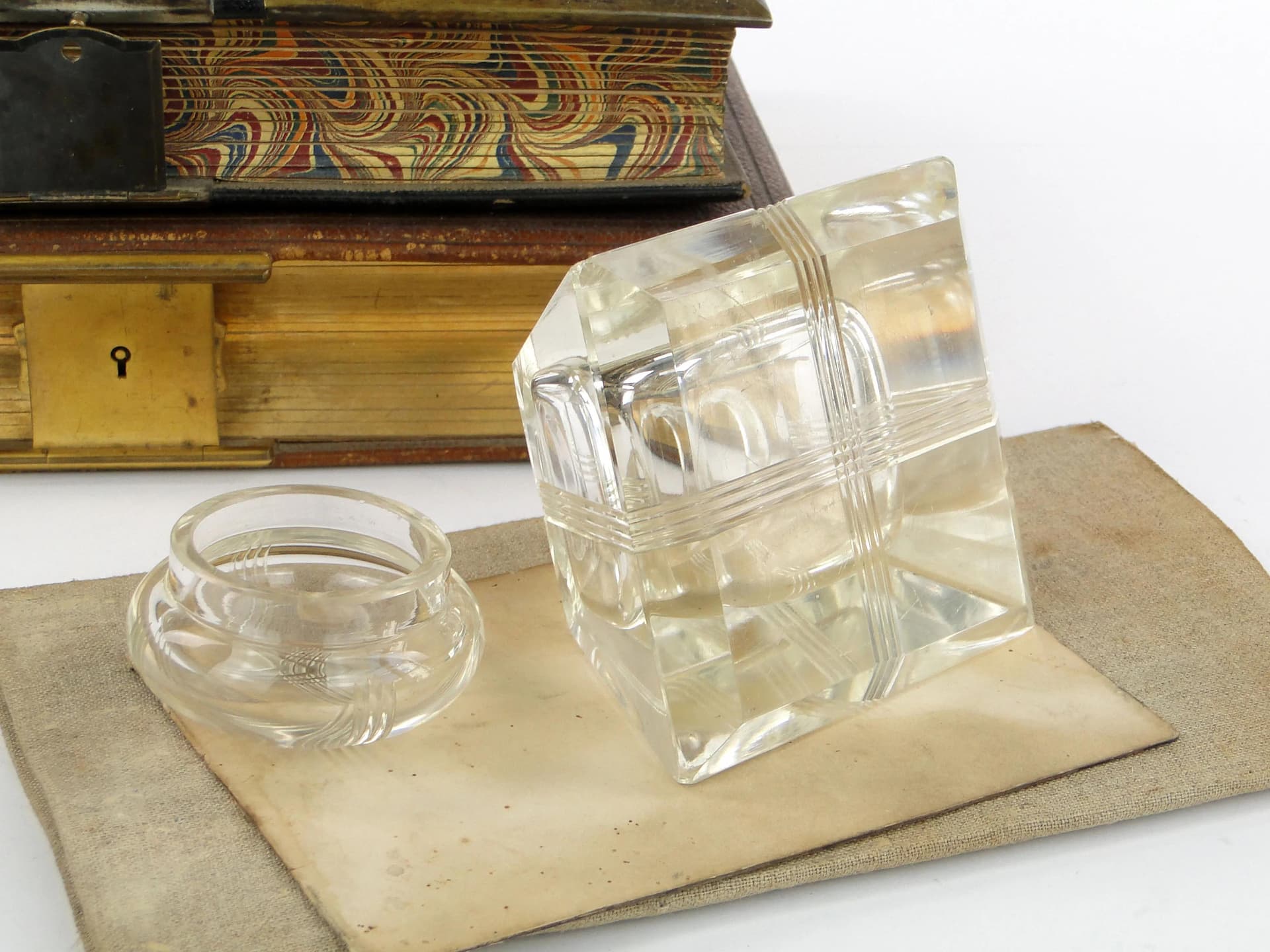 Kałamarz geometryczna secesja, kryształ transparentny, Polska, początek XX w. - 22911