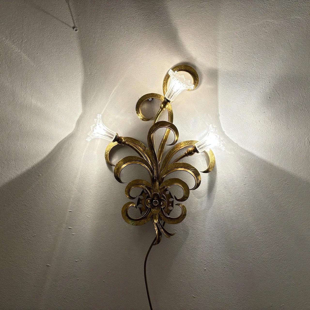 Floral wall sconce, golden, brass crystal, Christoph Palme, Germany, 1970s. - 23218