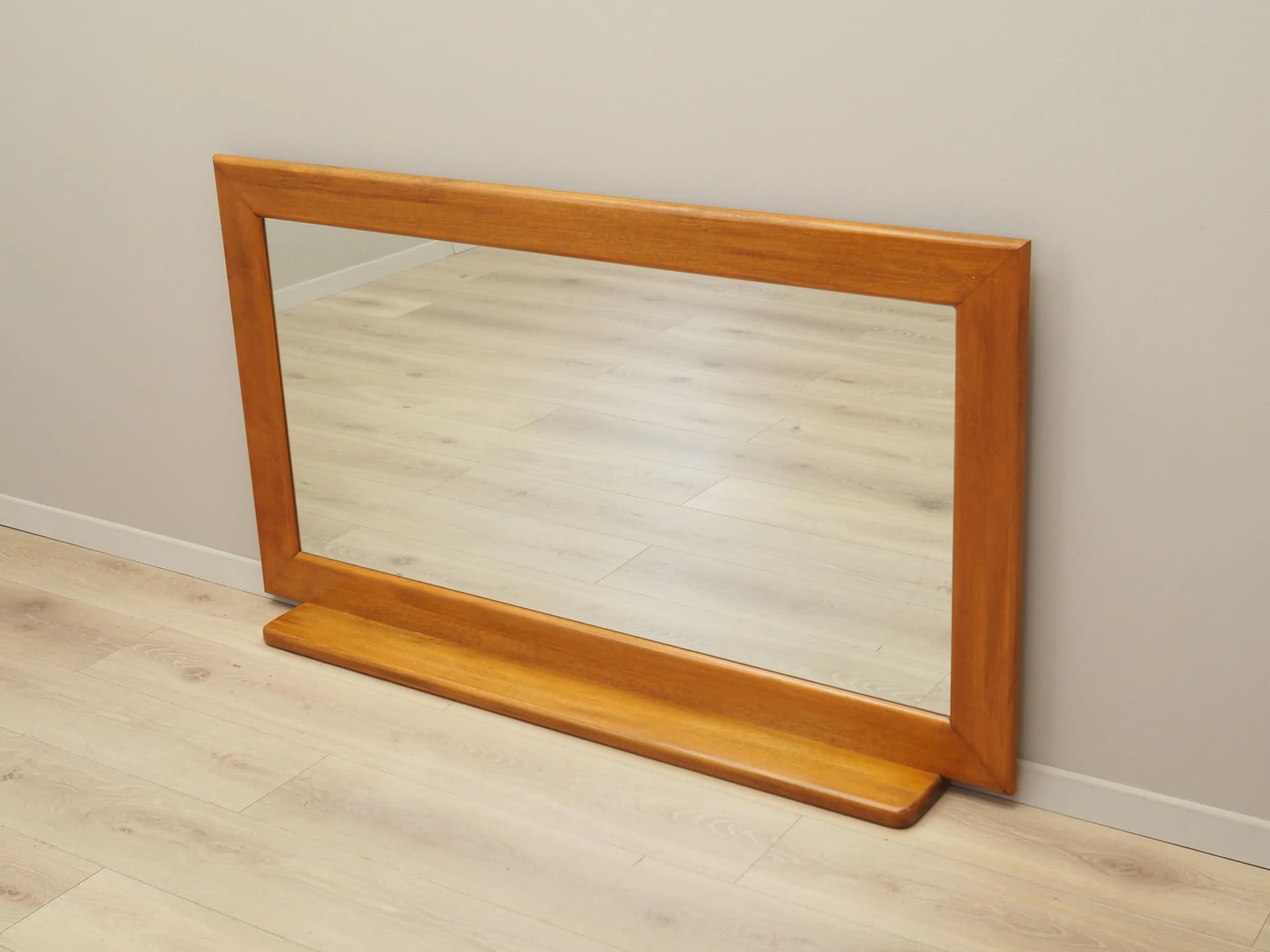 Lustro ścienne, mahoń ciemny, Włochy, lata 70. - 23313