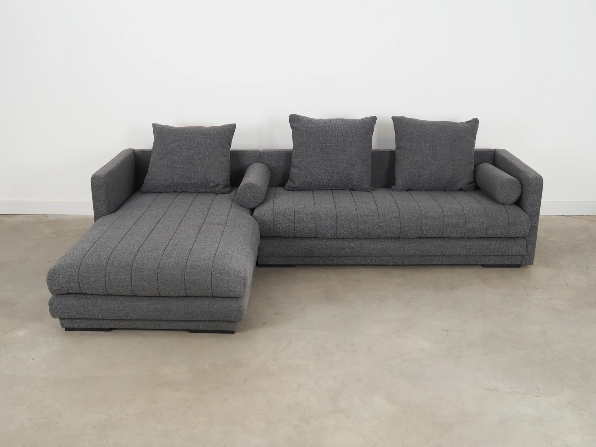 Narożnik, skandynawski design, szary, tkanina, Polska, lata 2000. - 23696