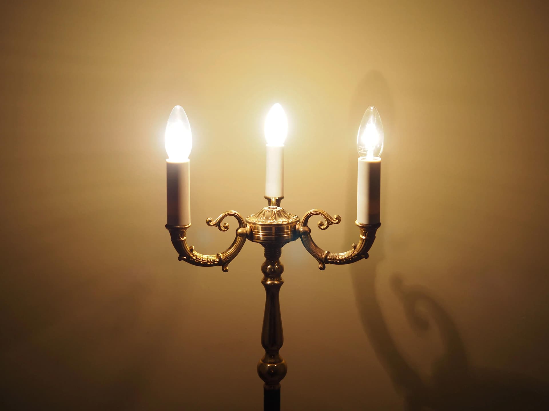 Lampa podłogowa, palisander brąz ciemny, metal, Dania, lata 70. - 24053