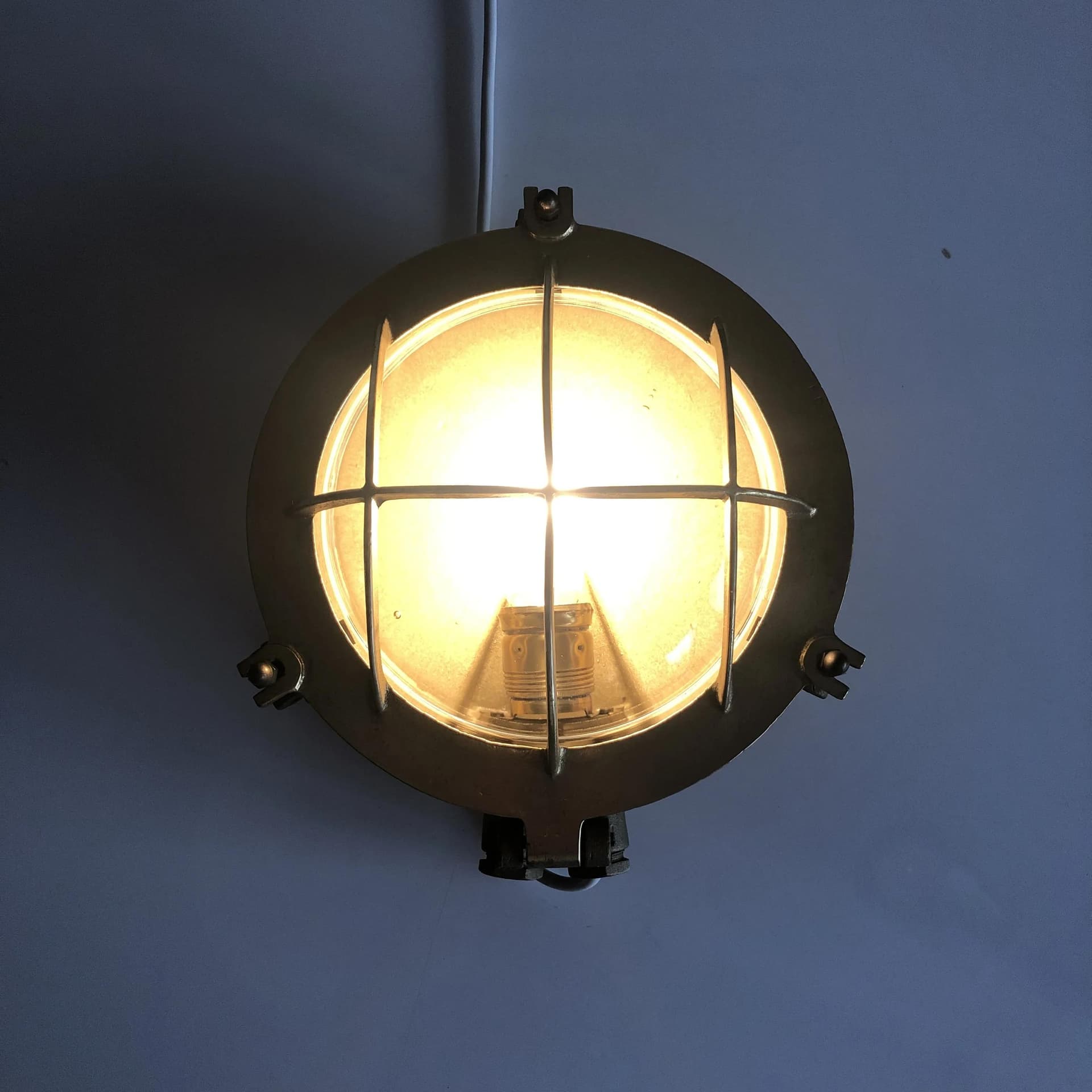 Para kinkietów, mosiądz miedziany, drewno tekowe, Niemcy, lata 70. - 24904