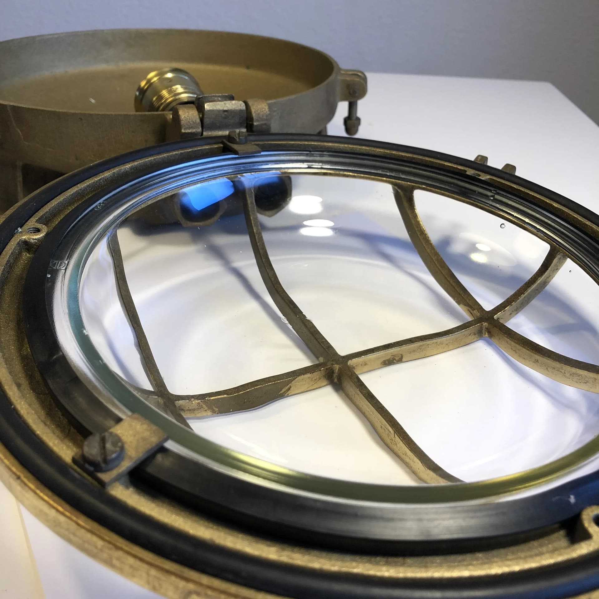 Para kinkietów, mosiądz miedziany, drewno tekowe, Niemcy, lata 70. - 24903