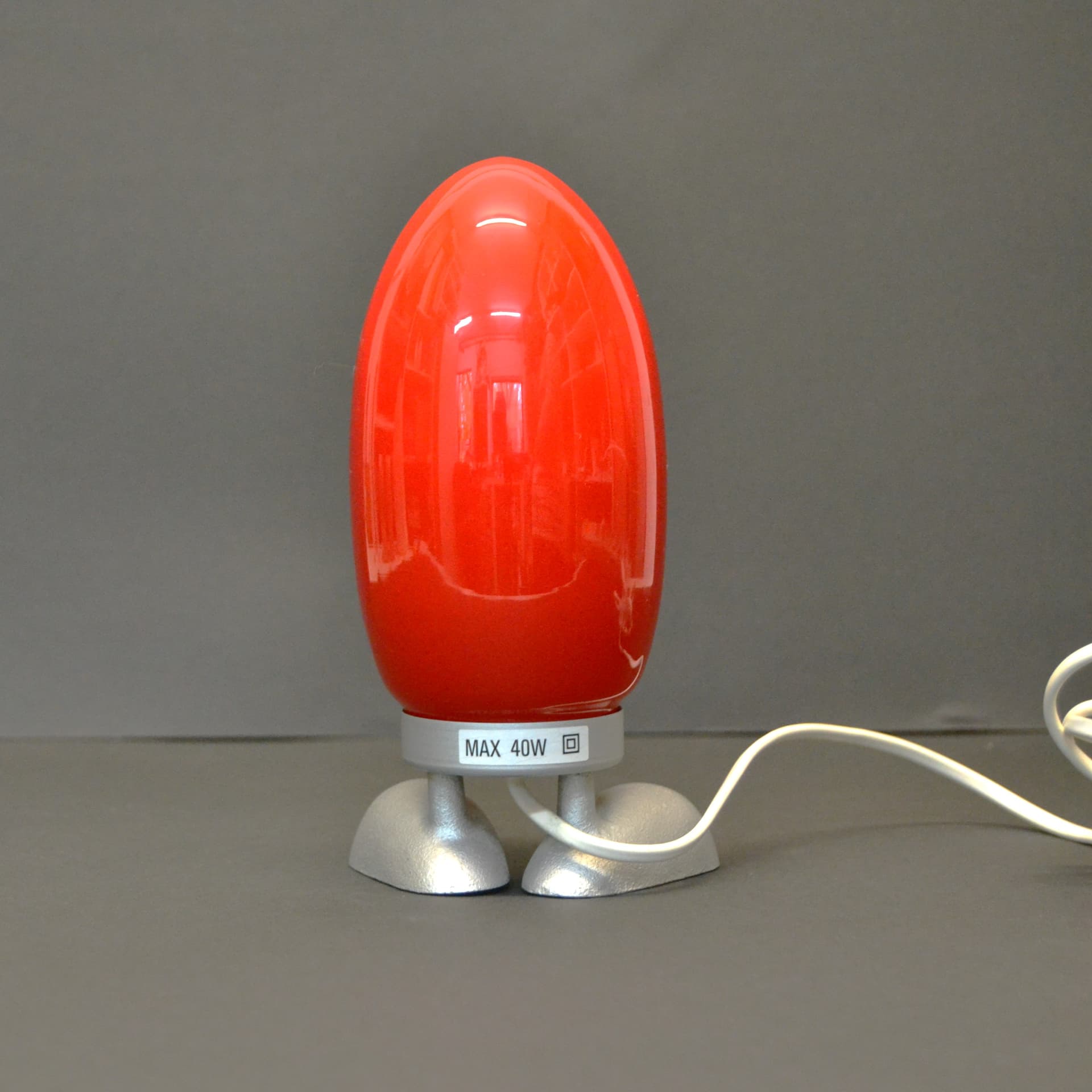 Table lamp Dino Egg, red glass, silver metal, by T. Konno, Ikea, Sweden, 1990s. - 170