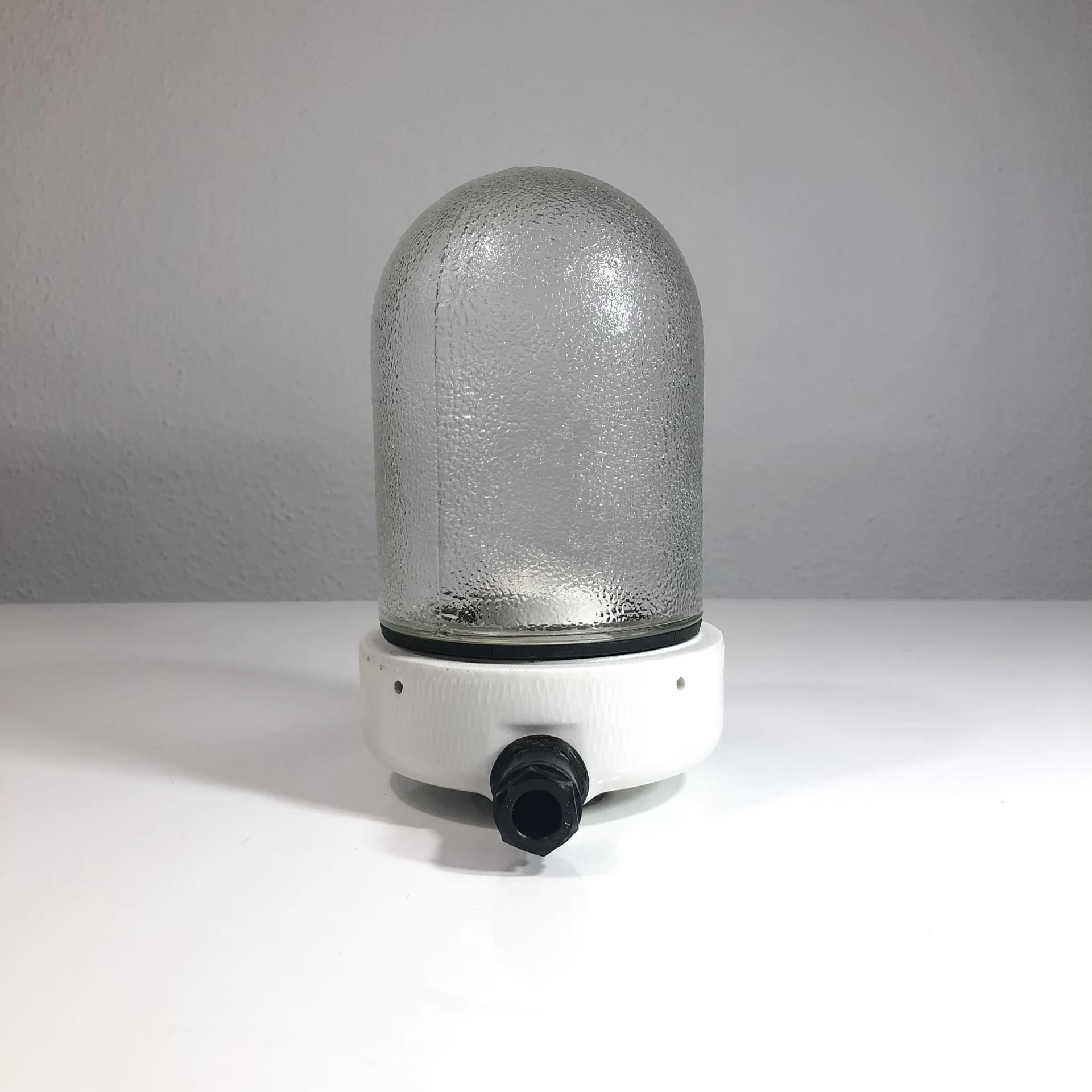 Lampa wisząca industrialna, szkło transparent, Niemcy, lata 70. - 25485